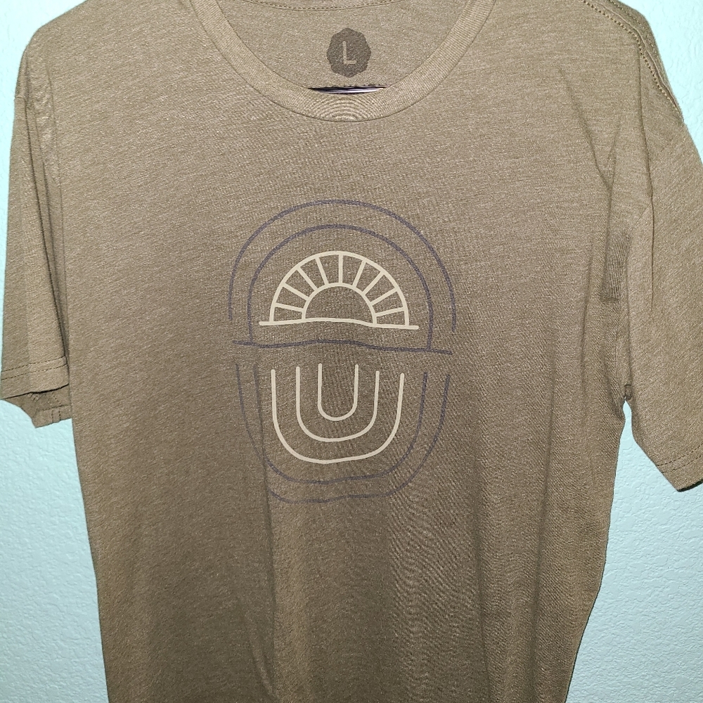 Wohven tshirt mens size large